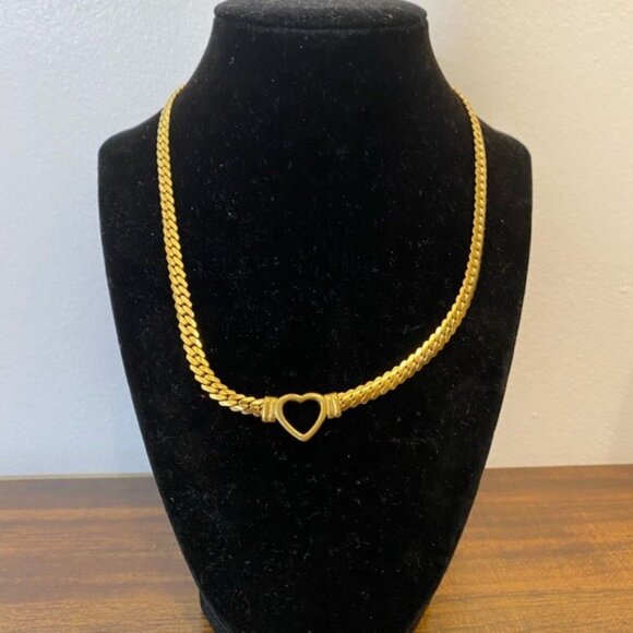 Gold Heart Necklace - Picture 6 of 10